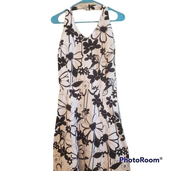 Cathrine Stewart For Bell's Point Dress - Picture 2 of 4